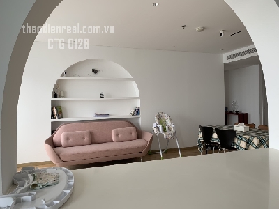 Apartment at 59 Ngo Tat To street, 21 ward, Binh Thanh district.
2 LARGE BEDROOMS, for rent with nice decor, UNFURNISHED, high floor, Air conditioning system, curtains and electric equipment are fully equipped. 
=> Large area for 2 beds: 145