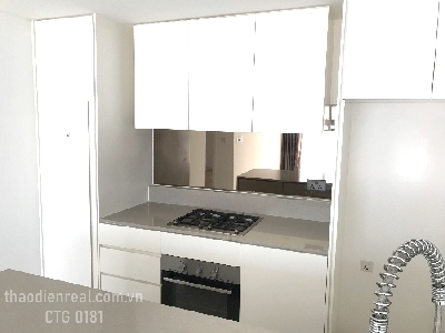  Apartment at 59 Ngo Tat To street, 21 ward, Binh Thanh district.
1 bedroom for rent with unfurnished, high floor, we can see the trees, Air conditioning system is fully equipment.
=> Large area for 1 bed: 70 sqms.
=> Good price: