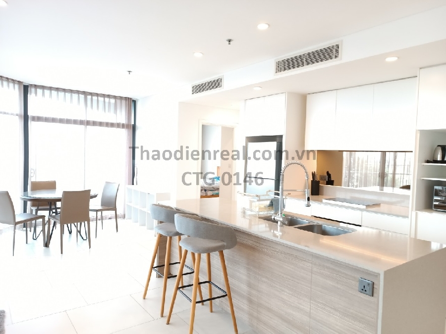 
Aparment at 59 Ngo Tat To street, 21 ward, Binh Thanh district.
2 bedrooms in new phase for rent with full furnished, air conditioning system and curtains are fully equipment.
=> Large area for 2 beds: 108 sqms.
=> Good price: 1500$ (can