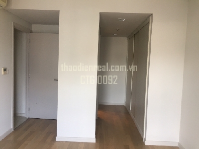 Aparment at 59 Ngo Tat To street, 21 ward, Binh Thanh district.
2 bedrooms for rent with unfurnished, air conditioning system and curtains are fully equipment.
=> Large area for 2 beds: 117 sqm
=> Good price: 1200$
=> City Garden are