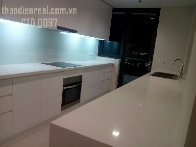 Aparment at 59 Ngo Tat To street, 21 ward, Binh Thanh district.
3 bedrooms for rent with nice decor, full furnished, high floor, air conditioning system is fully equipment.
=> Large area for 3 beds: 145 sqms.
=> Good price: 1800$
=>