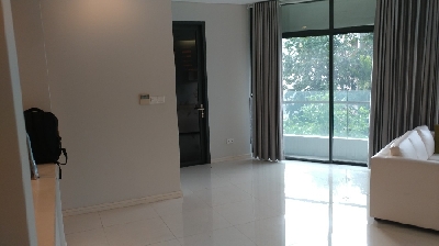 Aparment at 59 Ngo Tat To street, 21 ward, Binh Thanh district.
2 bedrooms for rent with nice decor, full furnished, low floor, we can see the trees, It is   very close to nature. Air conditioning system is fully equipment.
=> Large area for 2
